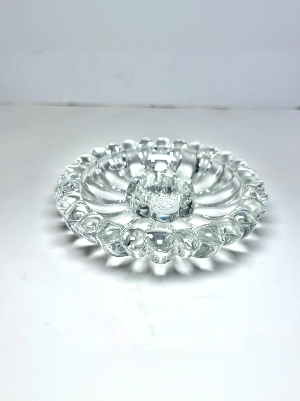 4 Vintage Clear Glass Daisy Patterned Taper Candle Holders